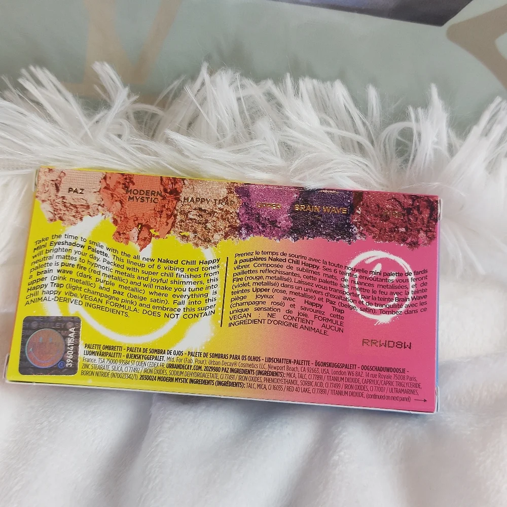 Urban Decay Naked Smiley 6 Eyeshadow Palette in Chill Happy NWT